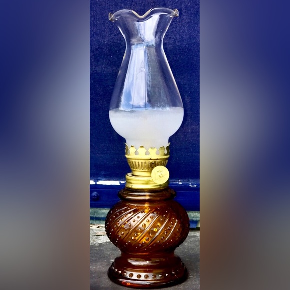 Vintage Mid Century Hobnail Studded Amber Glass Kerosene Lantern Oil Lamp - Picture 8 of 10